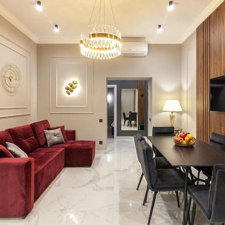 Leogrand Vip On Svobody Avenue 43 Appartement Lviv Buitenkant foto