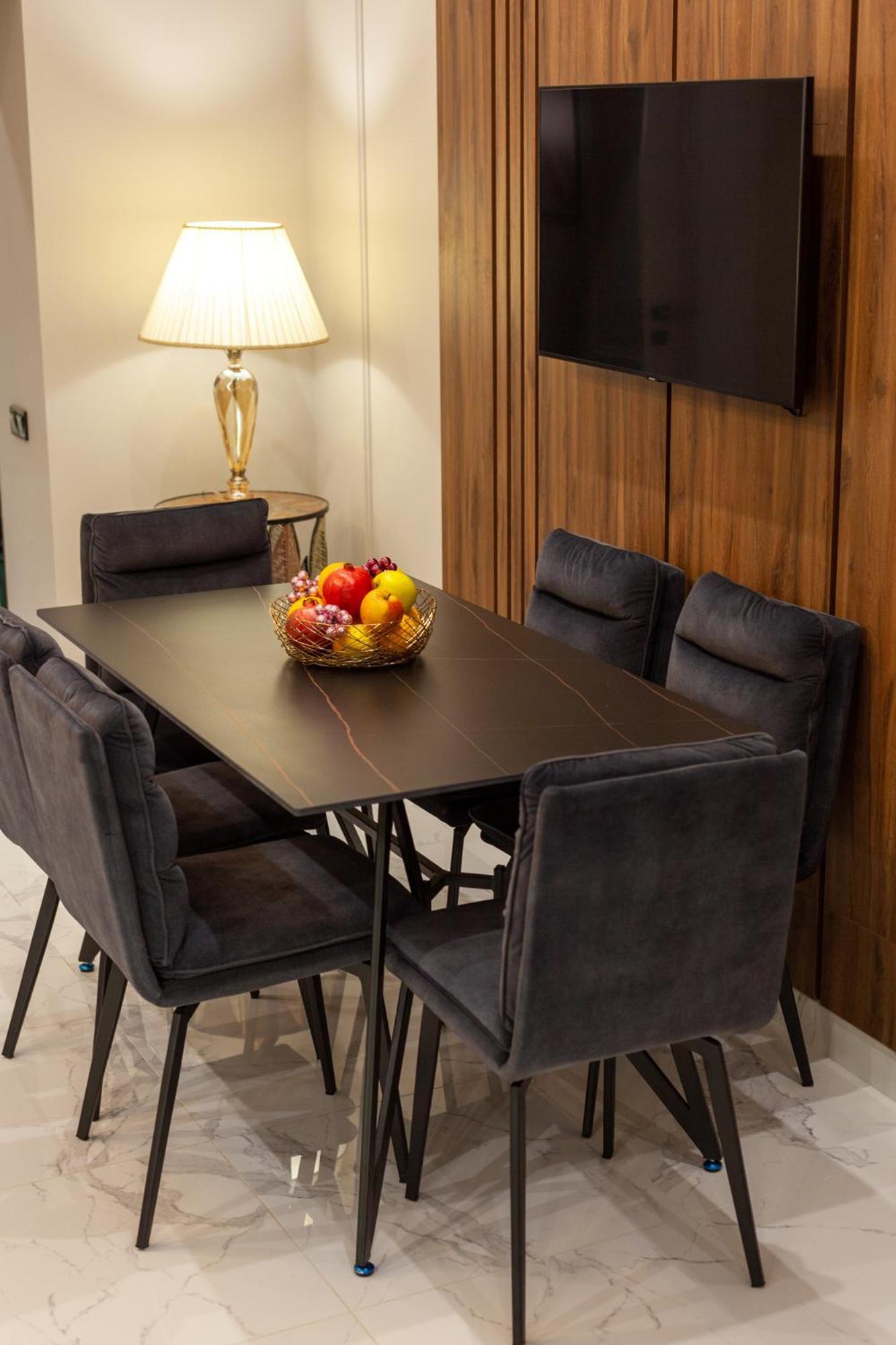 Leogrand Vip On Svobody Avenue 43 Appartement Lviv Buitenkant foto