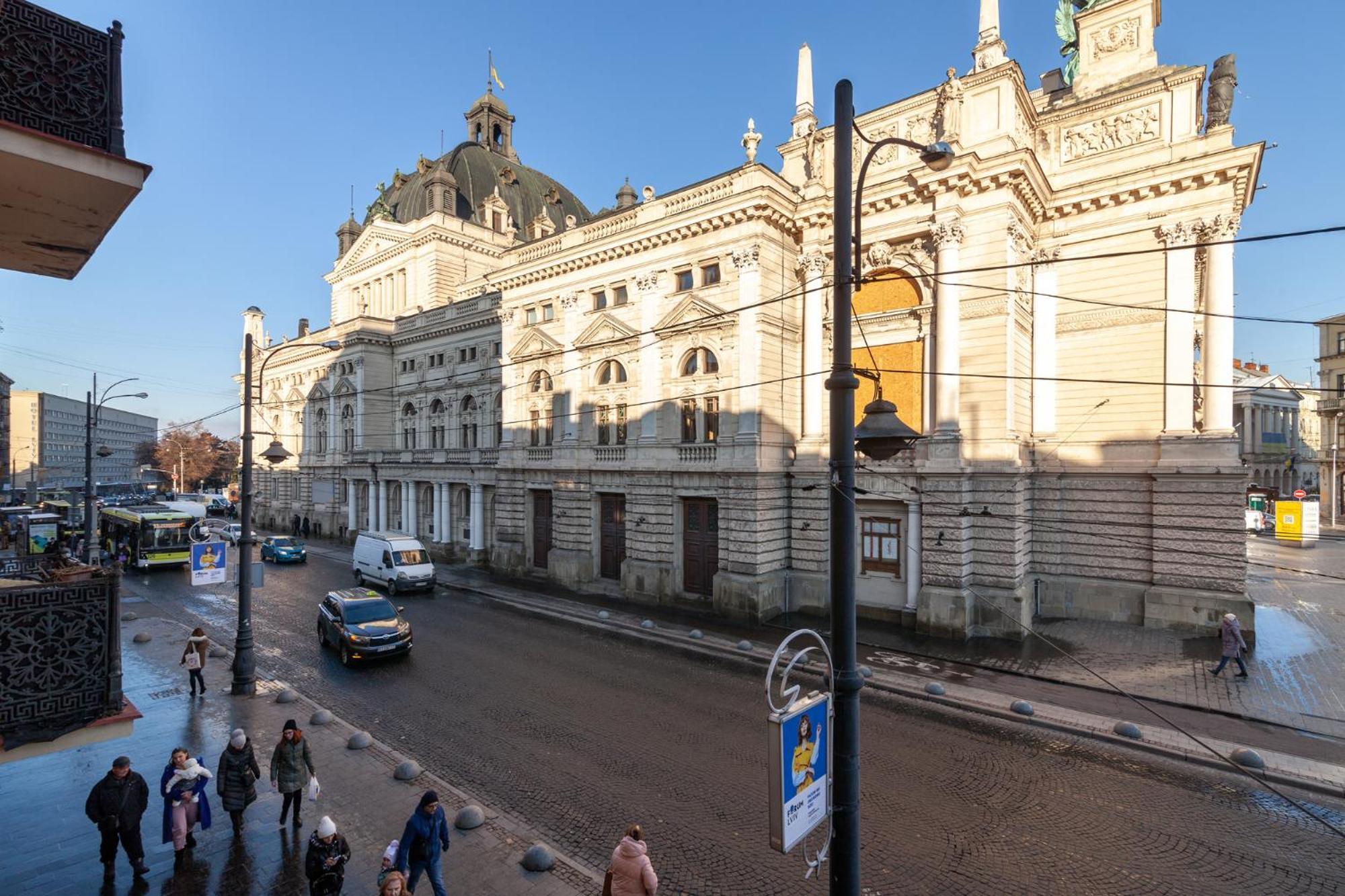 Leogrand Vip On Svobody Avenue 43 Appartement Lviv Buitenkant foto